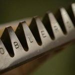 Швейцарський молочний шоколад Tobleron з медом і мигдальною нугою 360 г