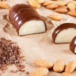 Цукерки з фундуком "Краща благородна нуга" ERASMI Marzipan Feinster Edel Nougat125г Німеччина
