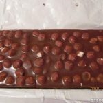 Шоколад молочний із цілим лісовим горіхом Edeka Tasty Choco Nut Crunchy Німеччина 200 г