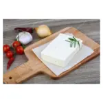 Сир Бринза “Болгарська” 30% (250-350г 1 шт) 1 кг Україна
