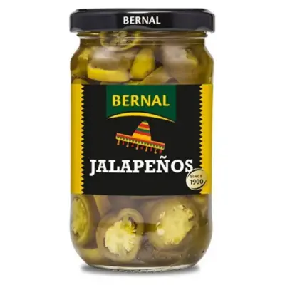 Острый перец халапенью кусочками Bernal Jalapenoc 300г Испания