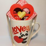Подарунковий набір Чашка + Цукерки праліне 50 г Becky's Loveu Нідерланди