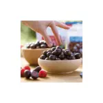 Драже шоколадне з фруктовою начинкою Lindt Sensation Fruit Heidelbeere&Acai 150г Франція