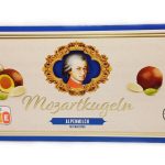 Цукерки марципанові з фісташкою у молочному шоколаді Chateau Mozartkugeln 200г Німеччина