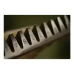 Швейцарський молочний шоколад Tobleron з медом і мигдальною нугою 100 г