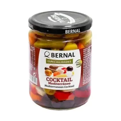 Оливки-коктейль середземноморський Bernal Especialidades Cocktail Mediterraneo, 436 г